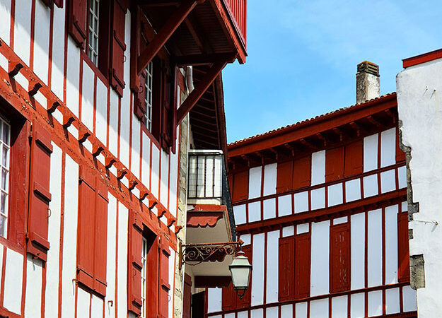 Toits, couvertures et façades